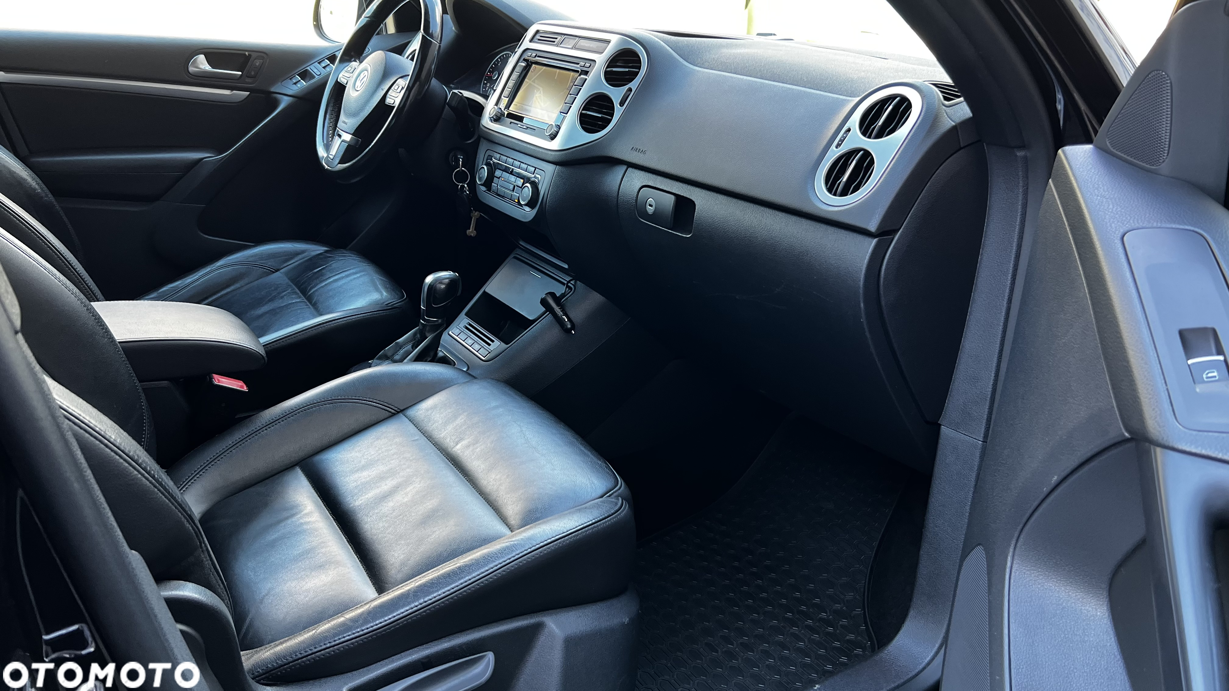 Volkswagen Tiguan 2.0 TDI 4Mot R-Style DSG - 34