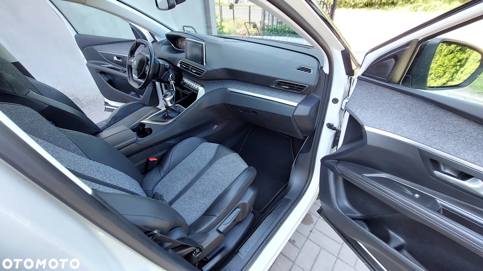 Peugeot 3008 1.2 PureTech Access S&S - 29