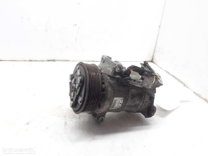 COMPRESSOR DE AR CONDICIONADO RENAULT MEGANE - 1
