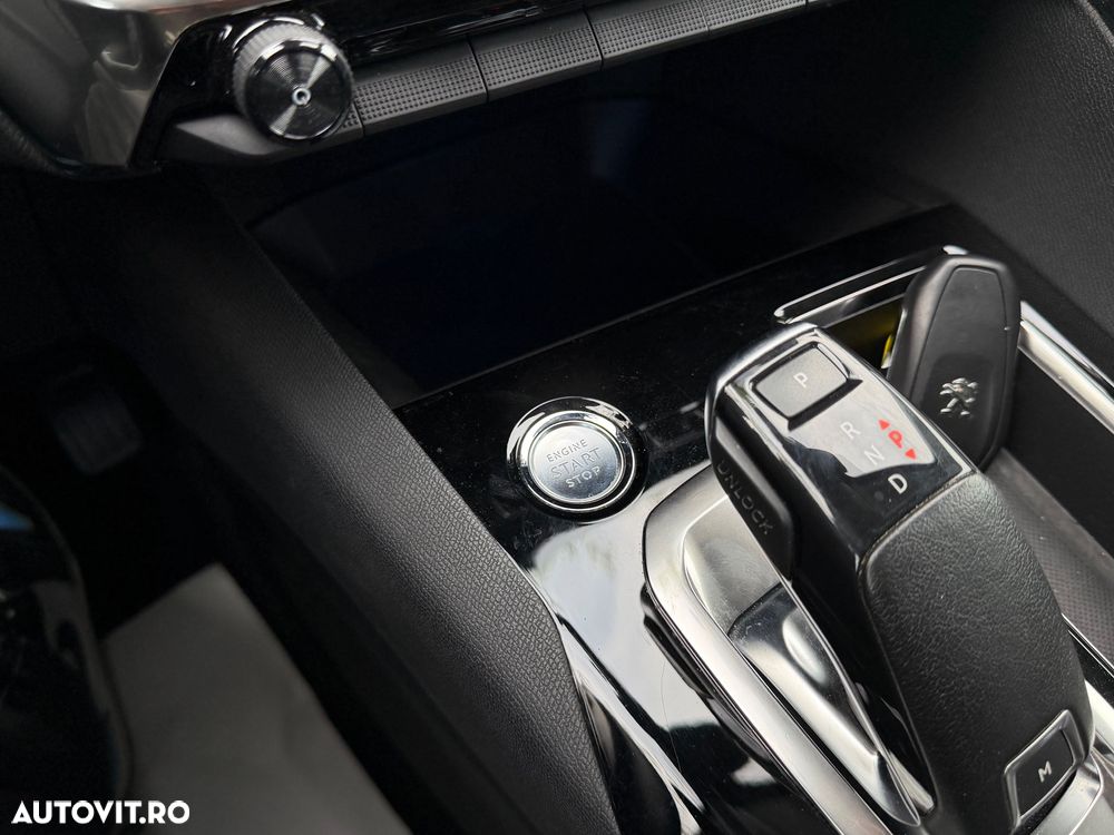 Peugeot 3008 BlueHDi 130 Stop & Start EAT8 Active - 17