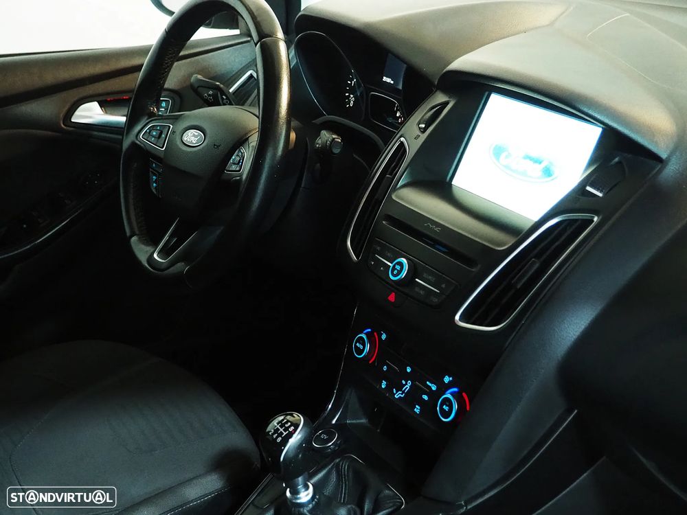 Ford Focus 1.5 TDCi Titanium - 13