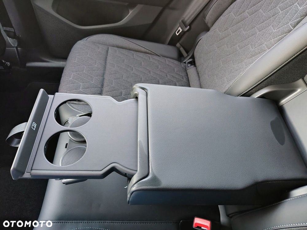 Volkswagen Tiguan - 24