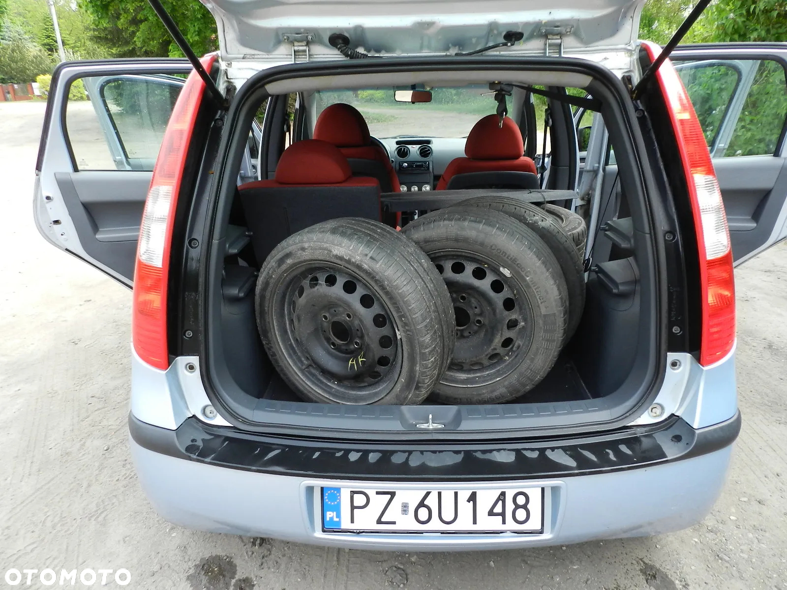 Mitsubishi Colt - 13