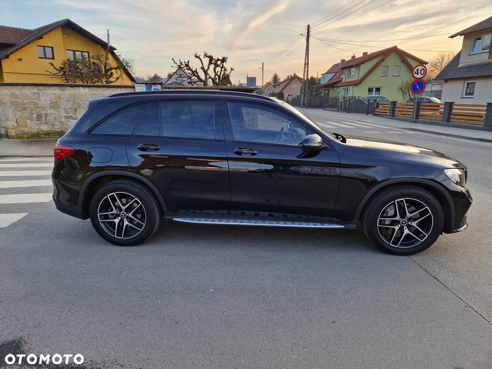 Mercedes-Benz GLC - 4