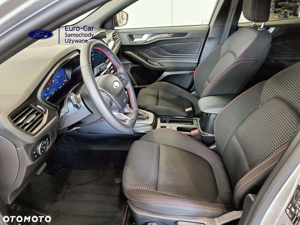 Ford Focus 1.0 EcoBoost mHEV ST-Line X - 12