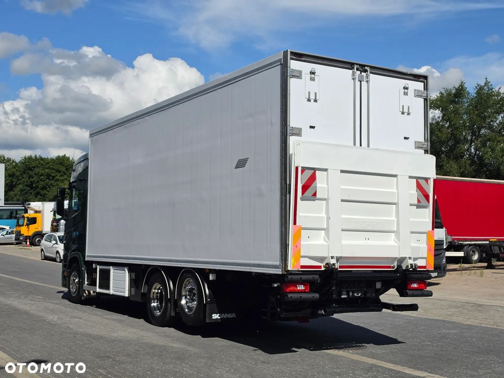 Scania R450/ Chłodnia / 6x2 / Pierwszy właściciel / Import Niemcy / Zadbana / Gotowa do pracy bez wkładu / Euro 6/ Kontener Kwiatowy / - 10