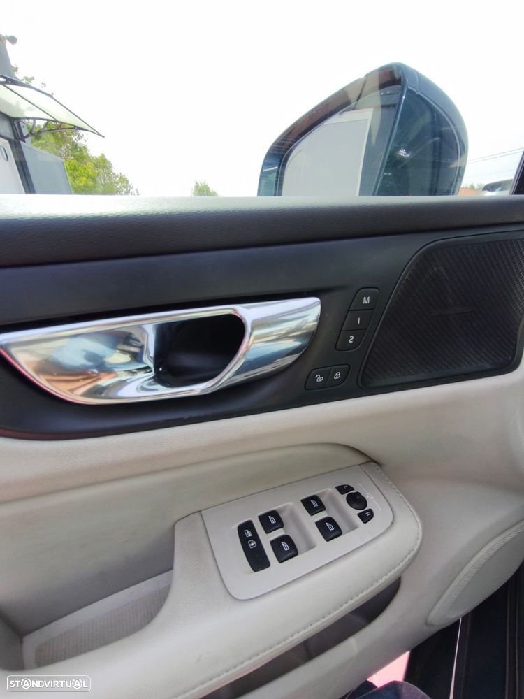 Volvo V60 2.0 D4 Inscription Geartronic - 23