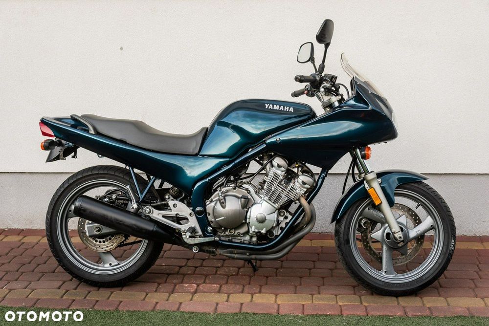 Yamaha XJ - 2
