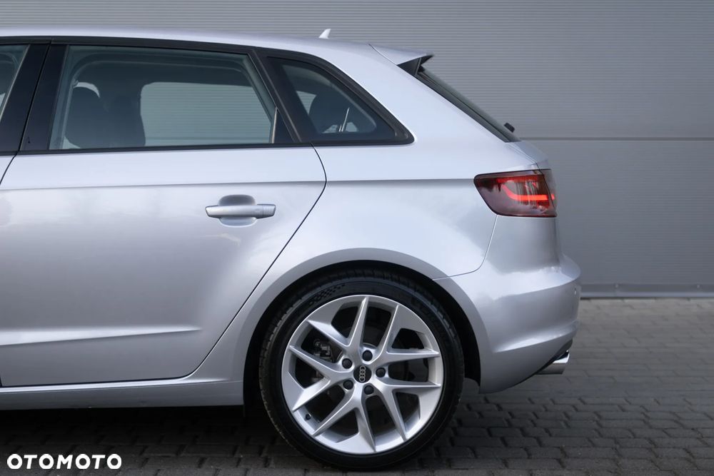 Audi A3 Sportback 1.4 TFSI Ambition - 17