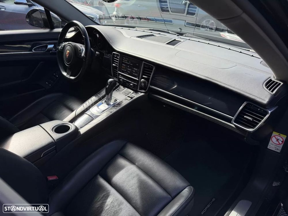 Porsche Panamera Standard - 20