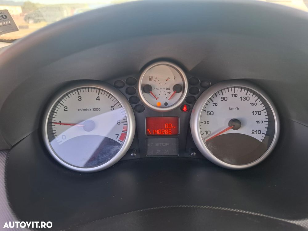 Peugeot 206+ - 9