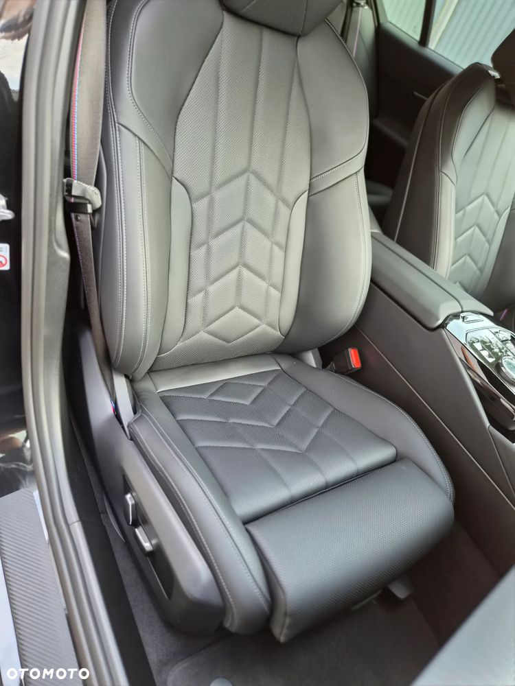 BMW Seria 5 520i mHEV M Sport - 14
