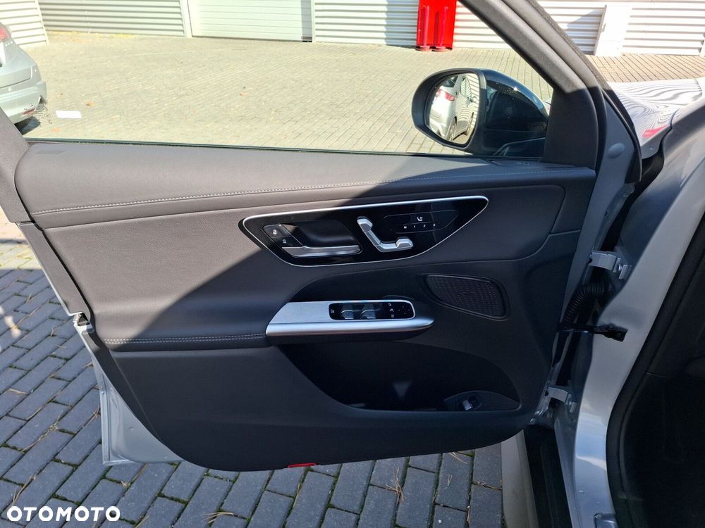 Mercedes-Benz GLC - 17