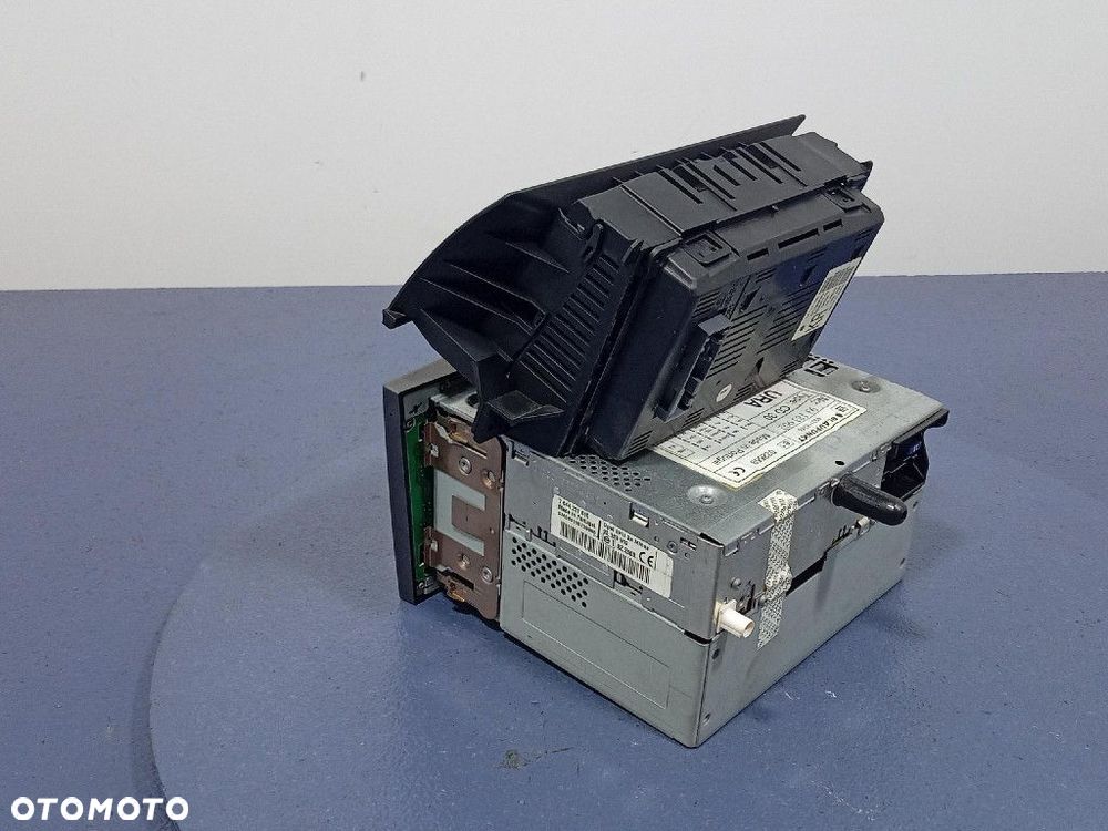 OPEL ASTRA III H RADIO FABRYCZNE OEM CD 30 WYŚWIETLACZ 93183902 - 3