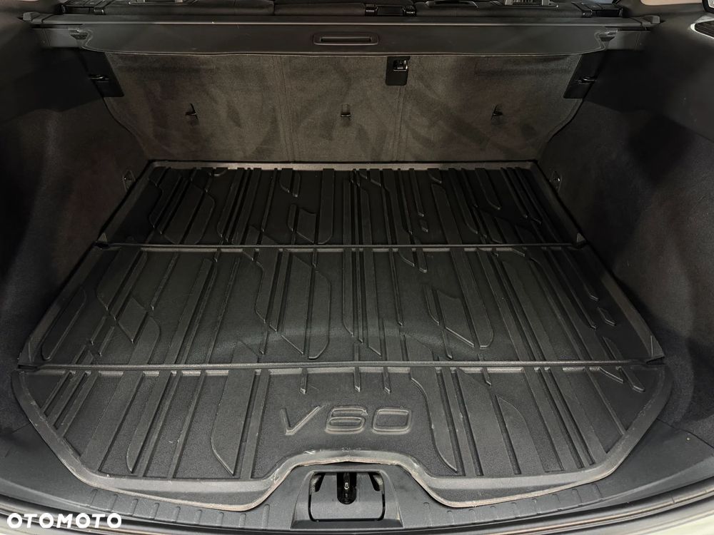 Volvo V60 T3 Drive-E Momentum - 20