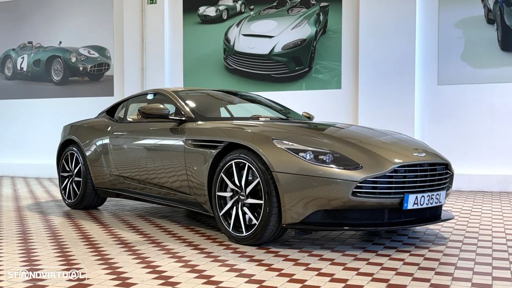 Aston Martin DB11 Coupé - 1