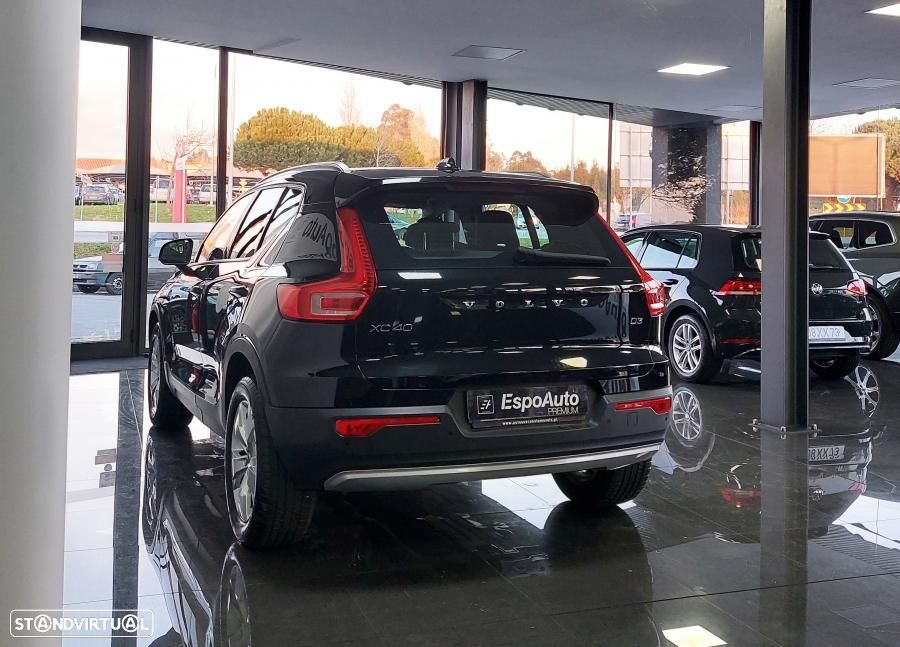 Volvo XC 40 2.0 D3 Momentum - 4