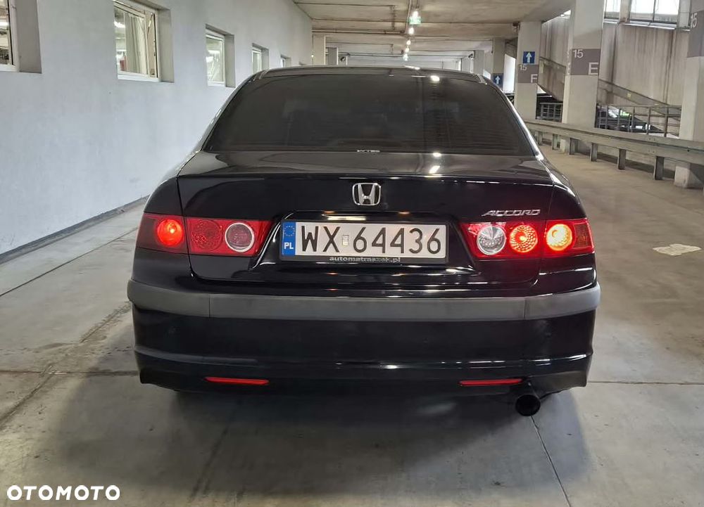 Honda Accord 2.0 Executive - 7