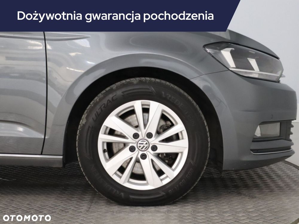 Volkswagen Touran - 17