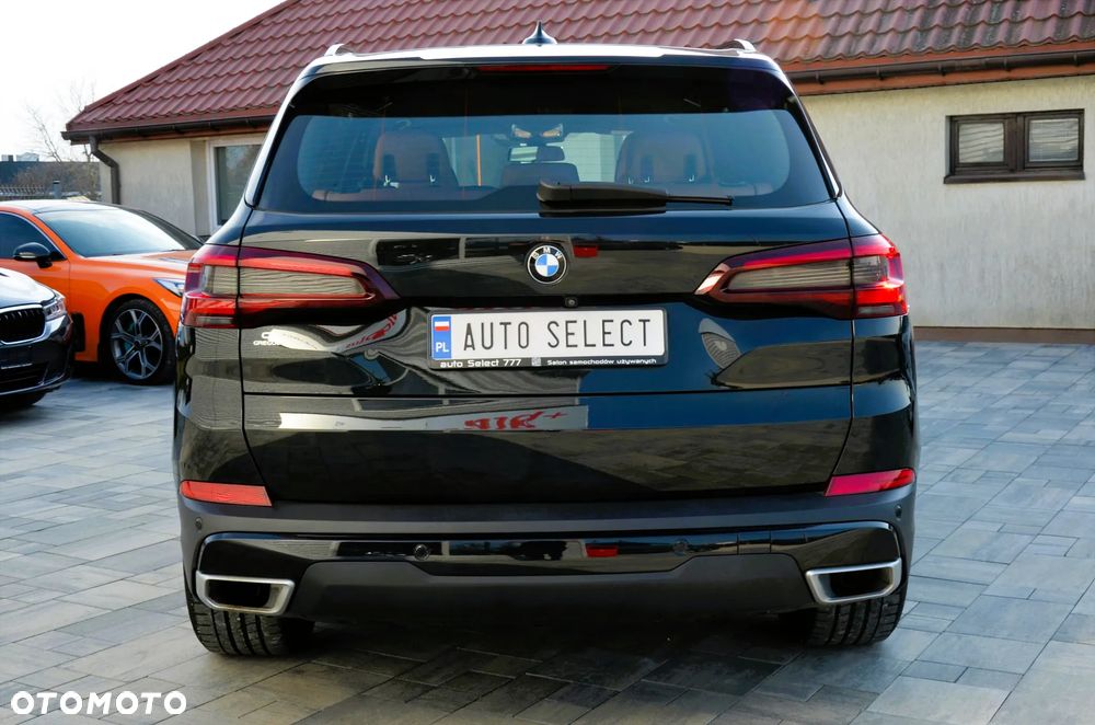 BMW X5 xDrive45e - 11