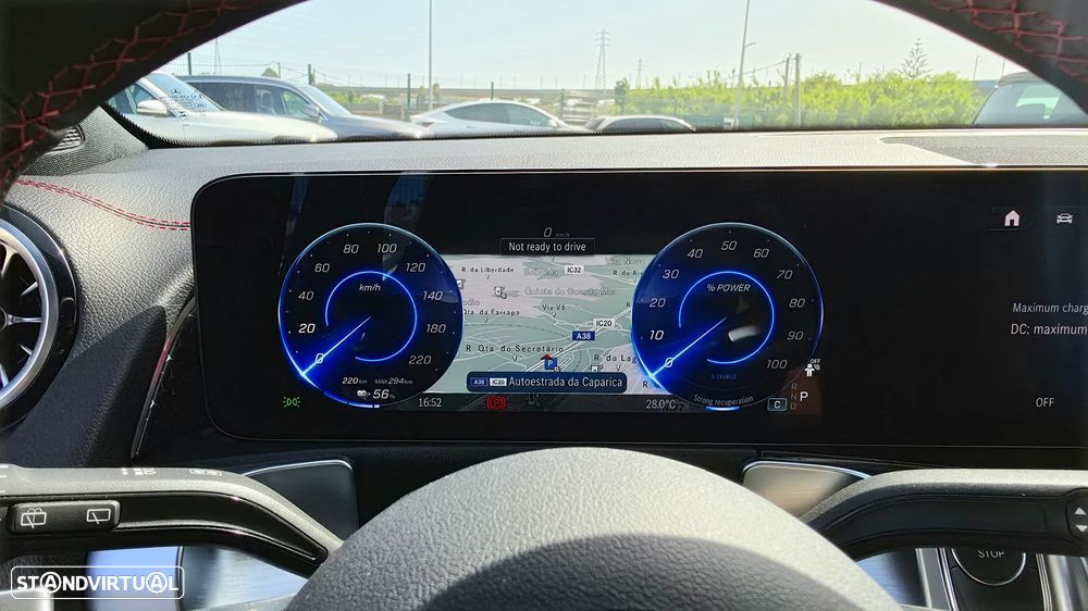 Mercedes-Benz EQB 250+ AMG Line - 14