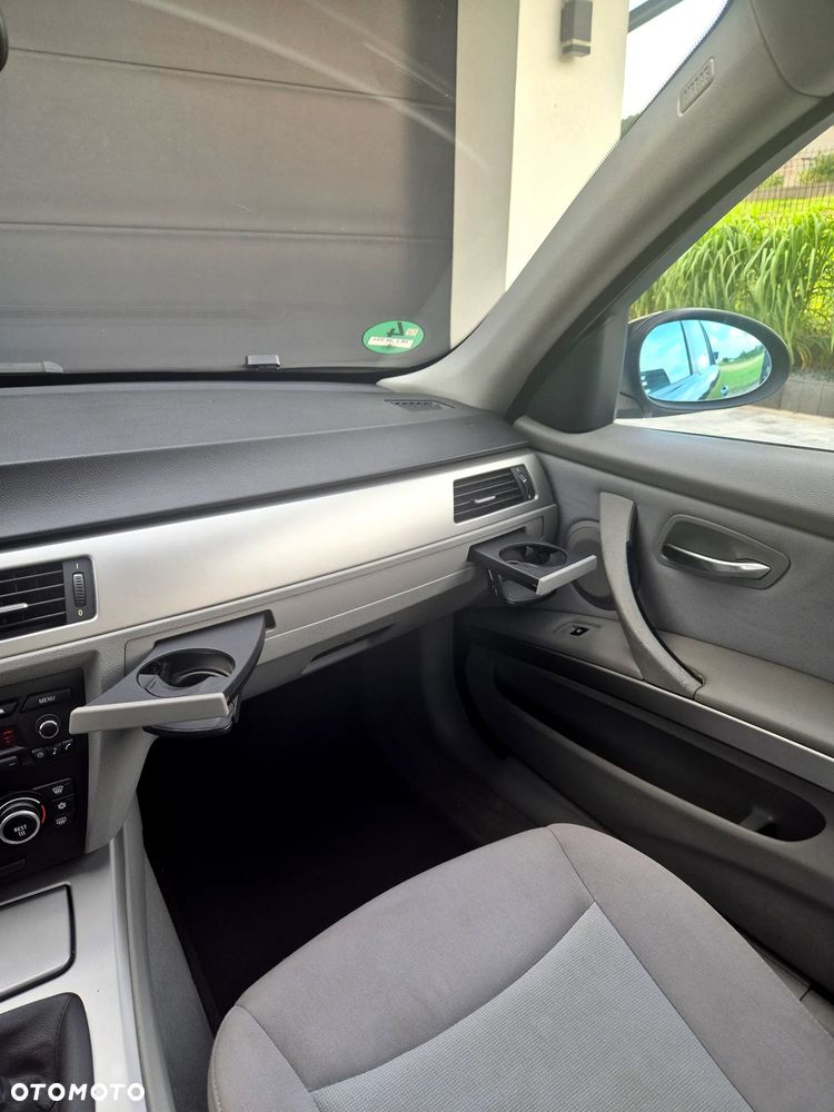 BMW Seria 3 - 27