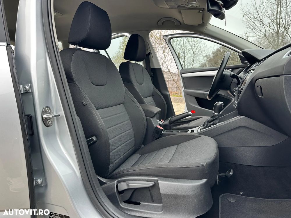 Skoda Octavia 1.6 TDI (Green tec) DSG Style - 24