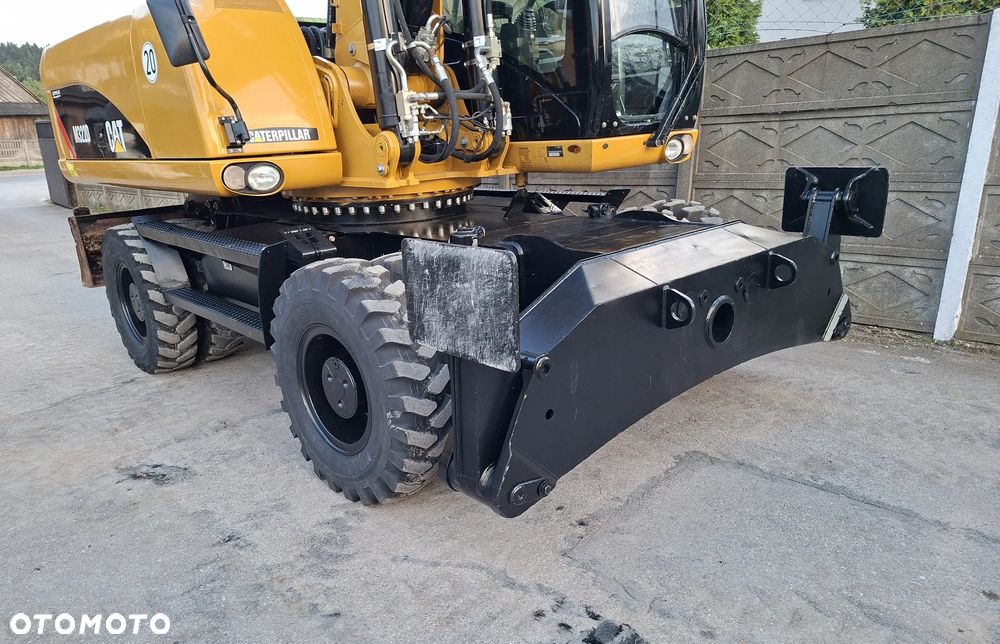 Caterpillar CAT M 322 D - 30