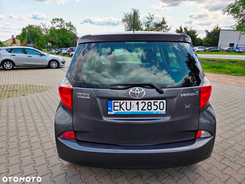 Toyota Verso S 1.33 Premium - 11
