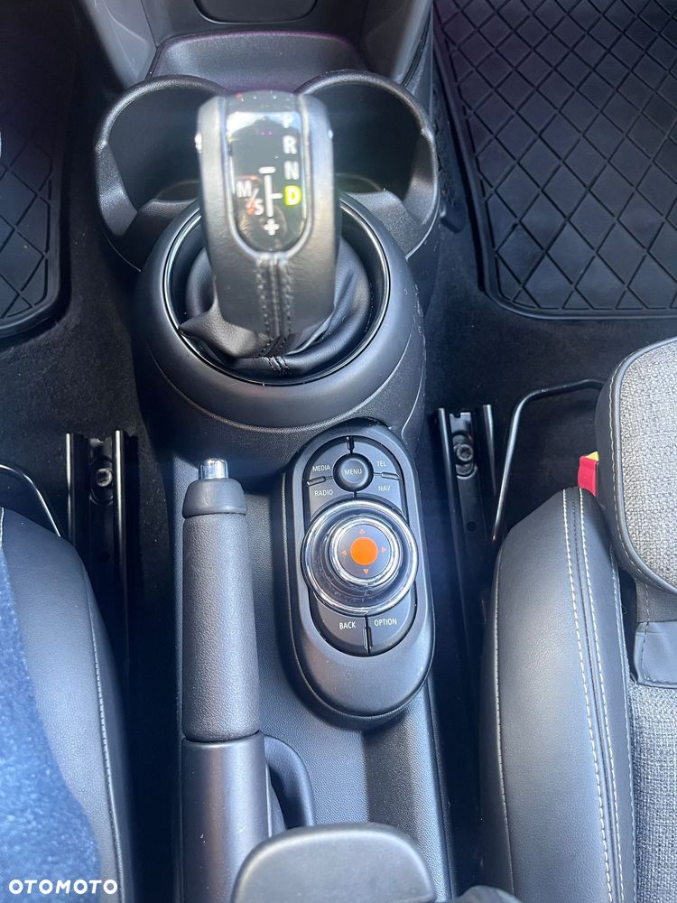 MINI Cooper Standard - 7