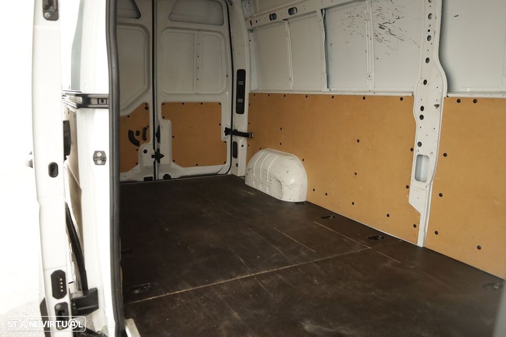 Renault master ver-2-3-dci-l2h2-3-5t - 18