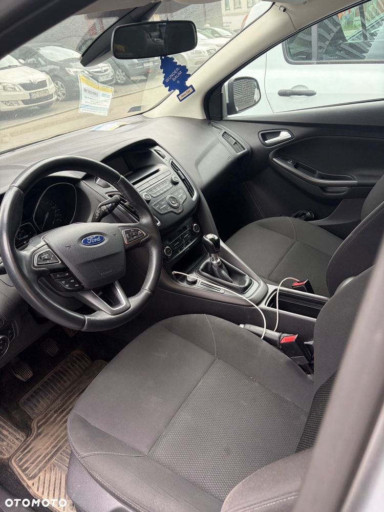 Ford Focus 1.5 TDCi SYNC Edition - 5