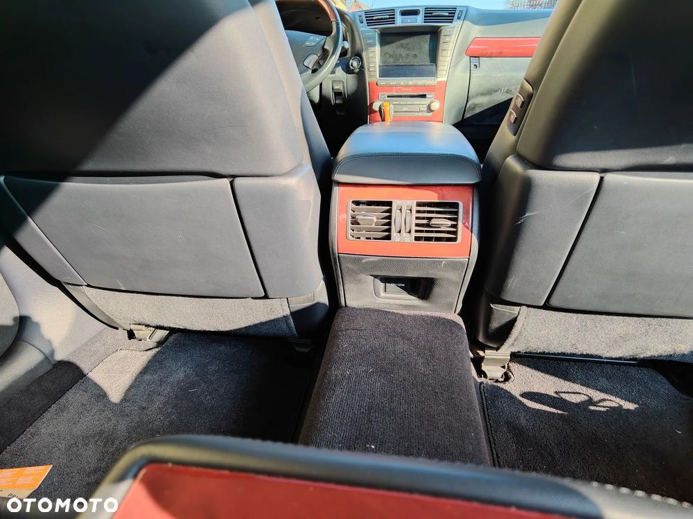 Lexus LS 460 AWD Impression Line - 28