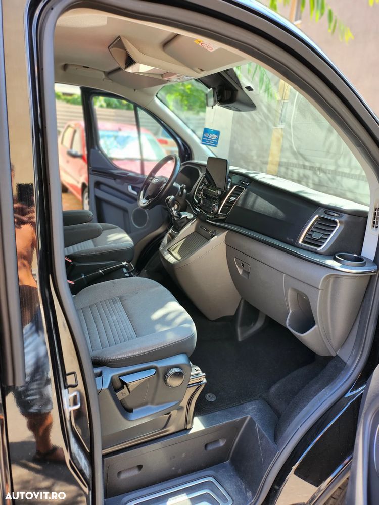 Ford Tourneo Custom - 7