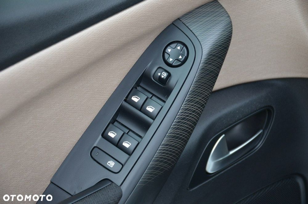 Citroën C4 Grand Picasso - 21