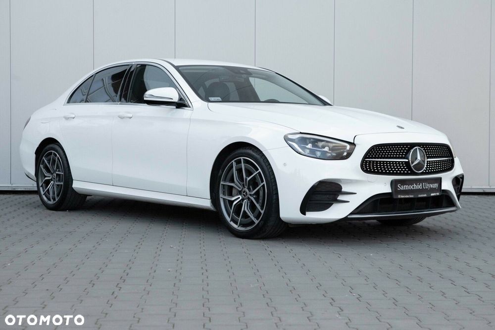 Mercedes-Benz Klasa E 220 d 4-Matic AMG/Avantgarde - 3