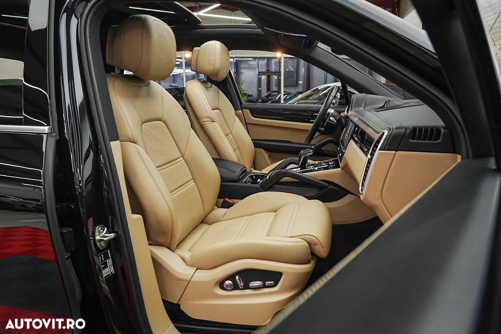 Porsche Cayenne E-Hybrid Tiptronic S - 4