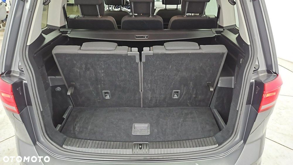 Volkswagen Touran 1.5 TSI EVO Comfortline - 23