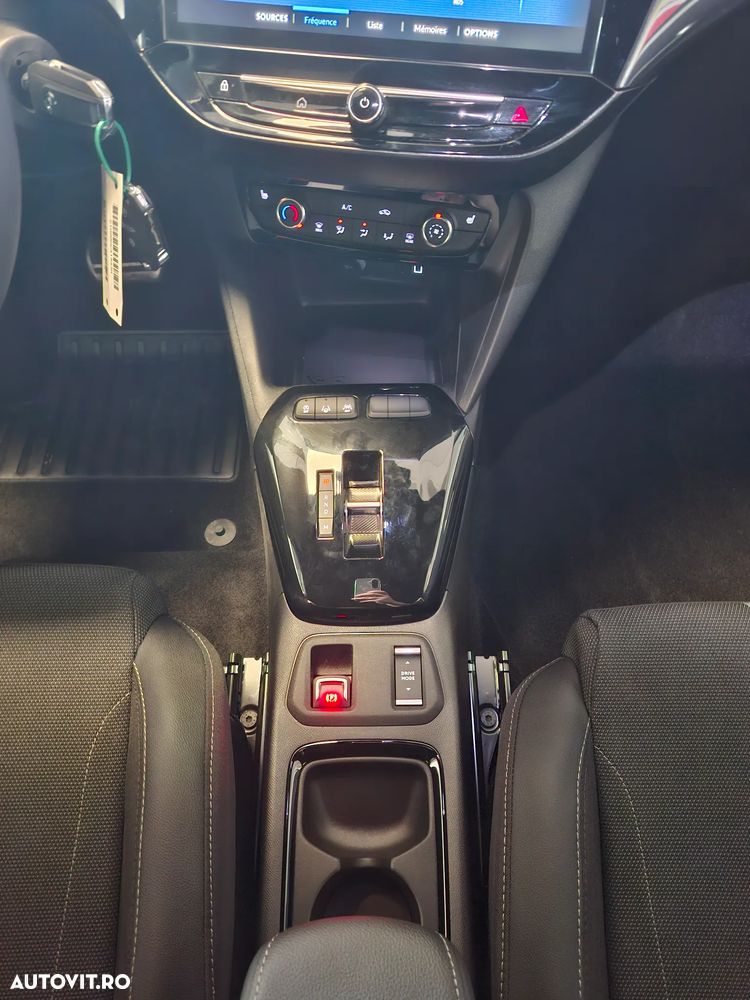 Opel Corsa 1.2L Turbo eDCT6 MHEV GS - 12