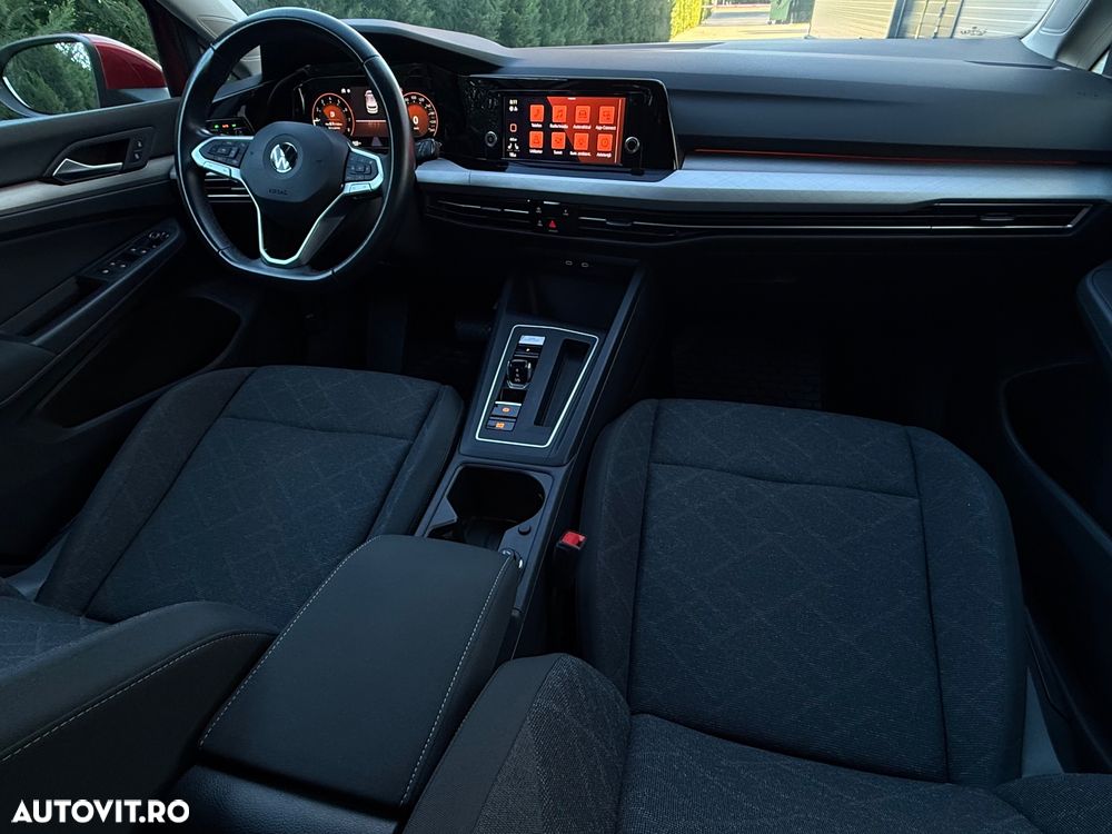 Volkswagen Golf 1.0 eTSI DSG MHEV Life - 20