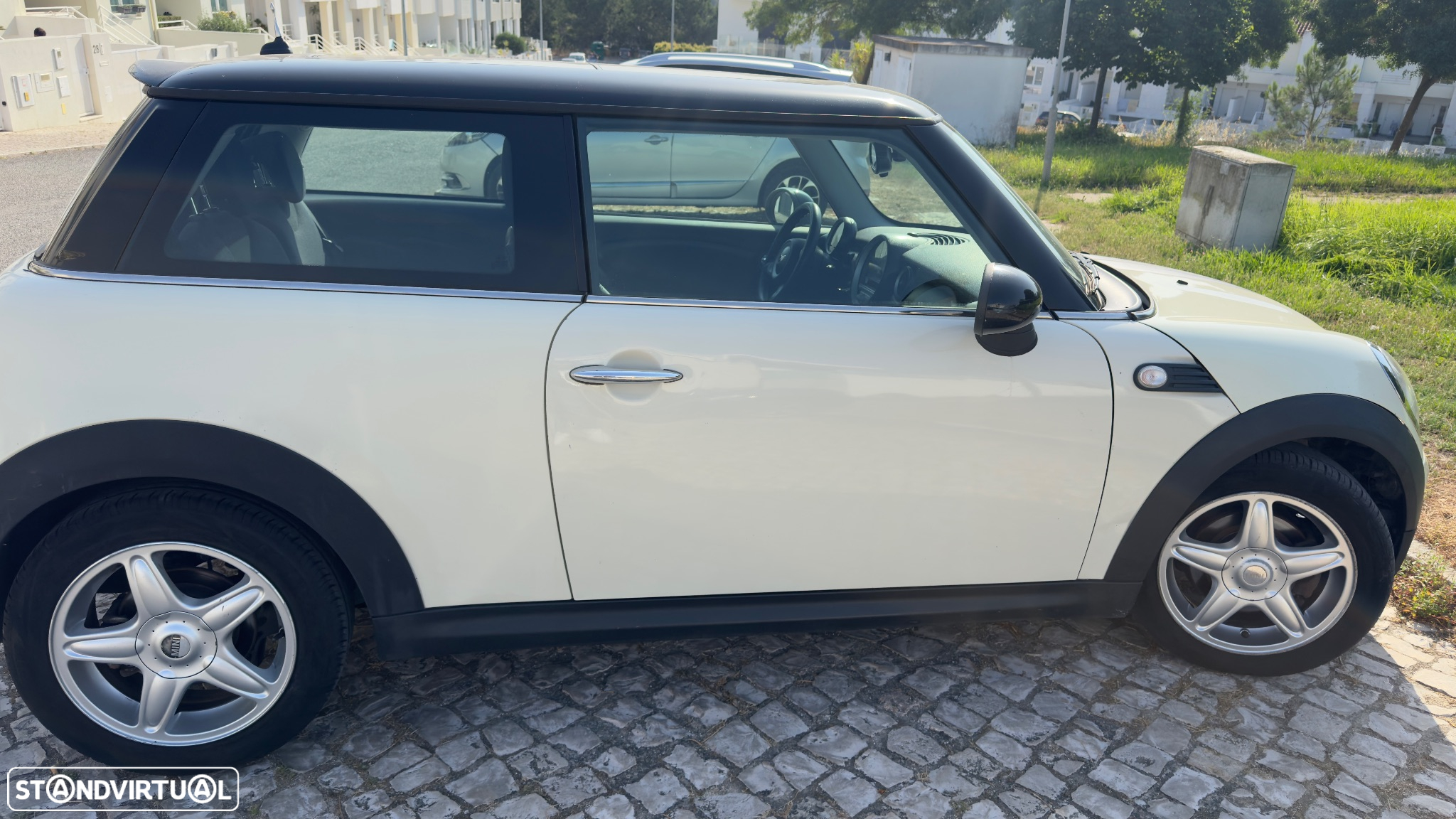 MINI 3 Portas Cooper D - 3