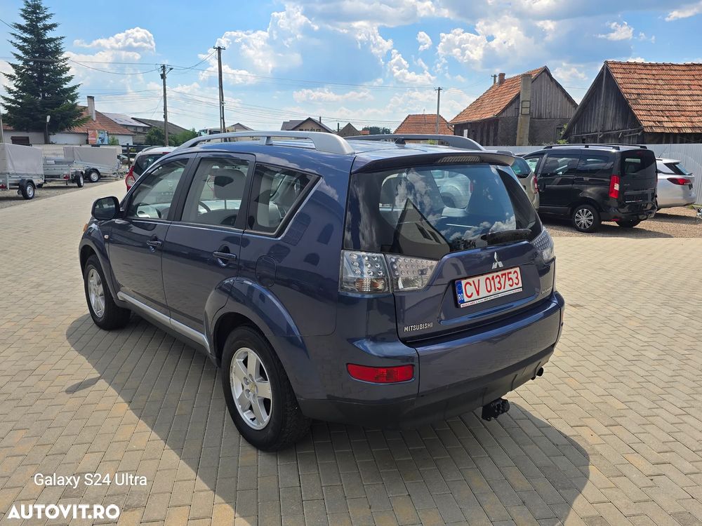 Mitsubishi Outlander 2.0 DI-D Intense - 34