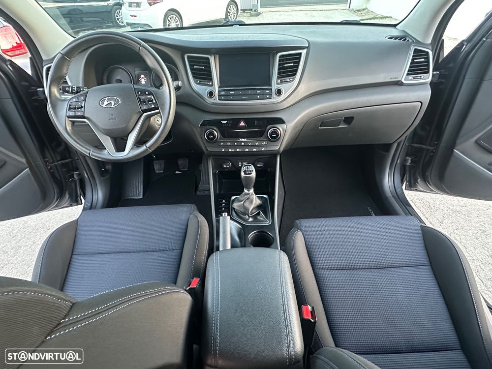 Hyundai Tucson 1.7 CRDi Executive - 34