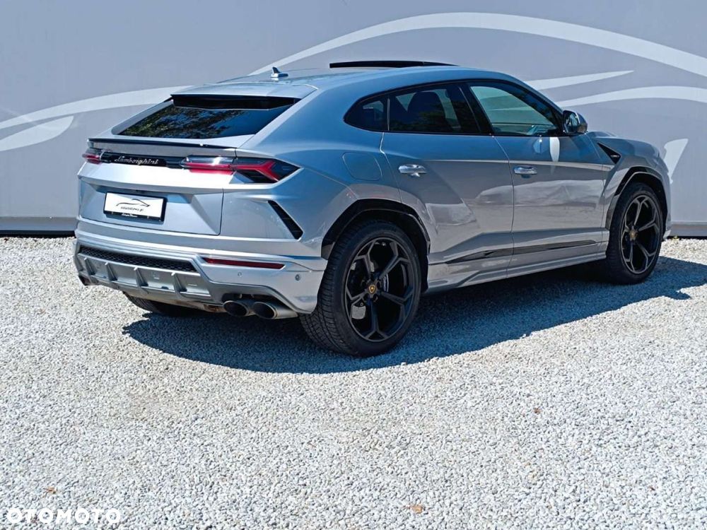 Lamborghini Urus - 19