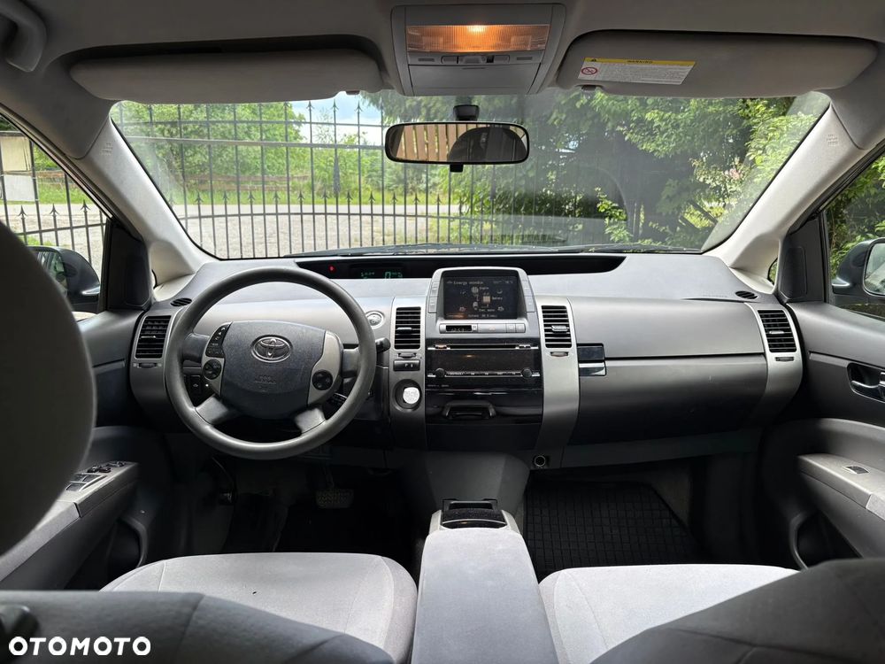 Toyota Prius 1.5 VVT-i Sol - 3