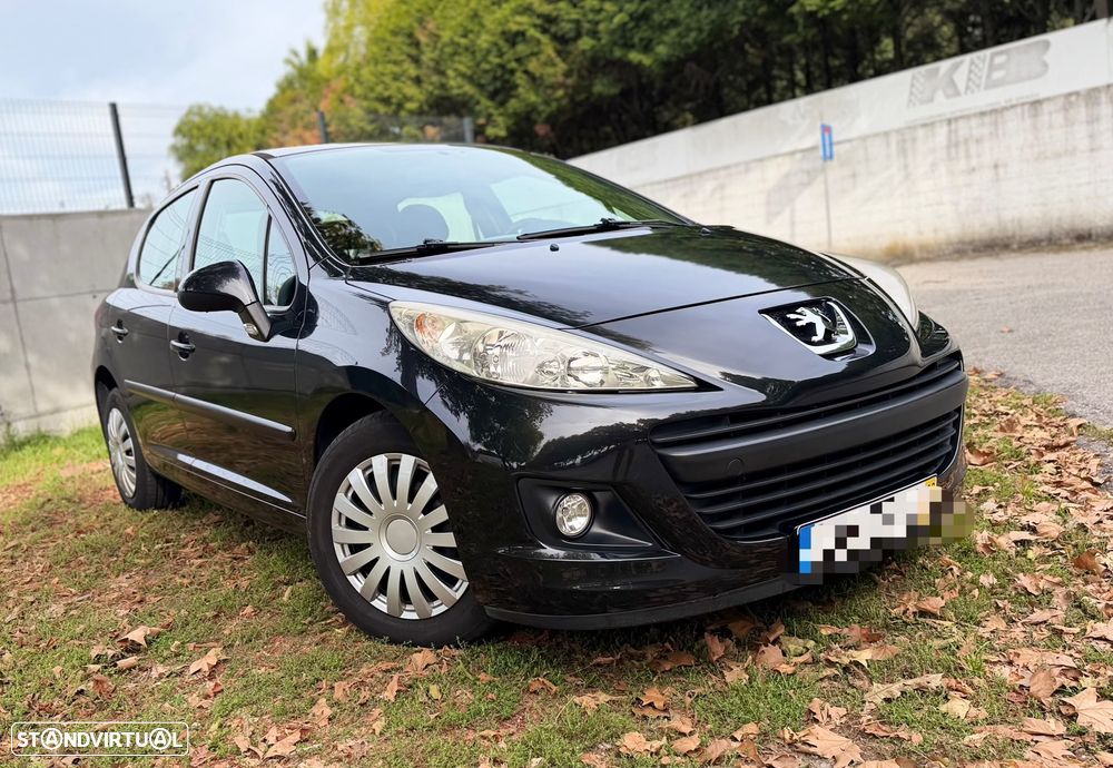 Peugeot 207 - 1