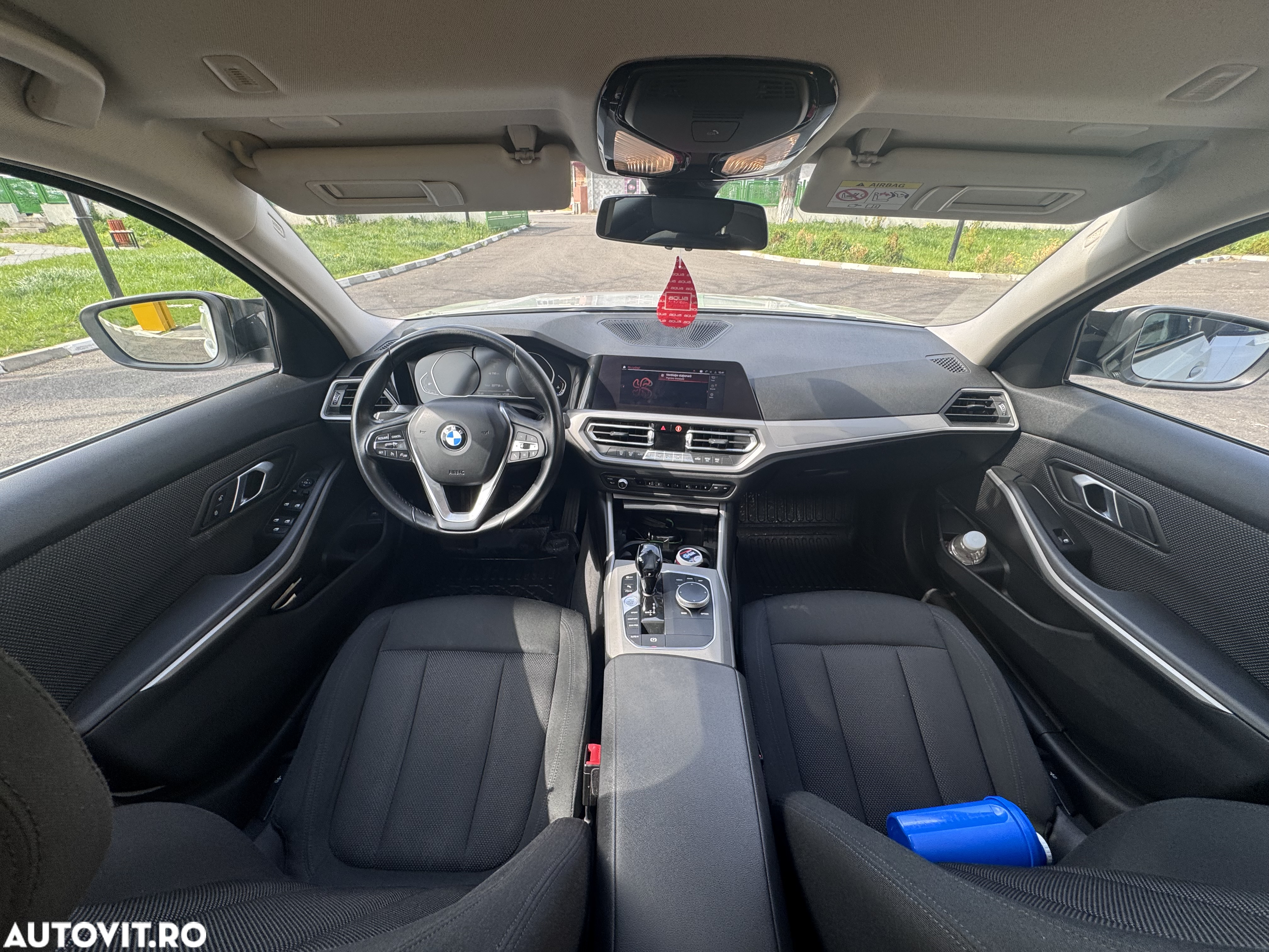 BMW Seria 3 318i Touring Aut. Sport Line - 19