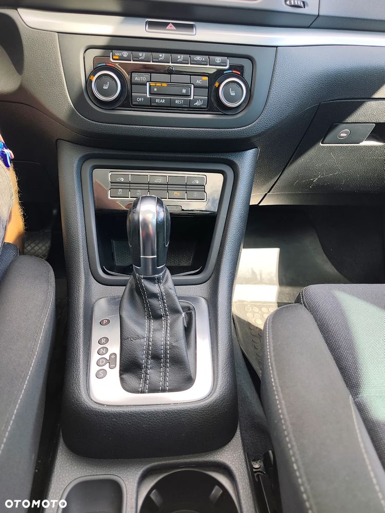 Volkswagen Sharan 2.0 TDI DSG Blue Motion Style - 22
