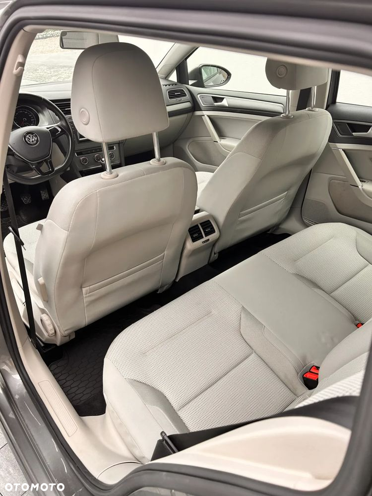 Volkswagen Golf VI 1.6 TDI BlueMot Comfortline - 6