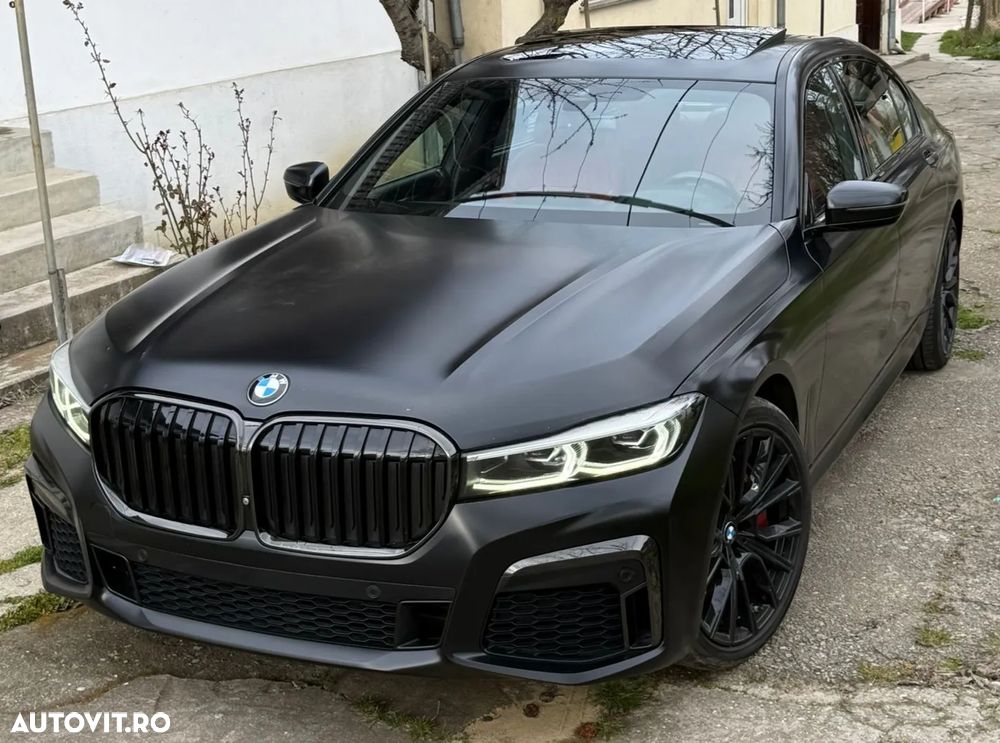 BMW Seria 7 750i xDrive - 8